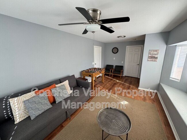 Building Photo - 44060 Dalea Ct