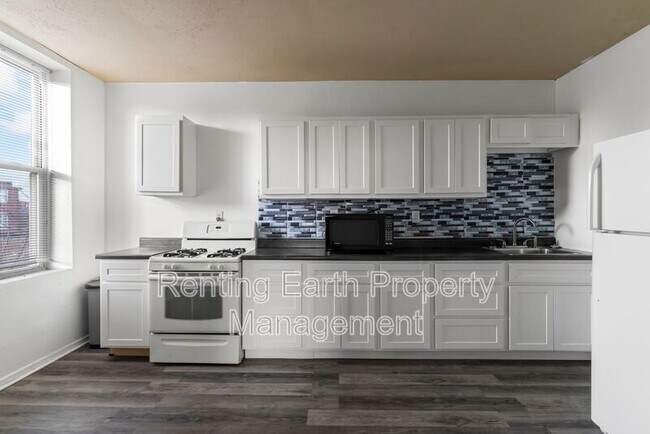 Building Photo - 4141 Oregon Ave