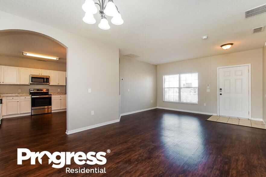 Building Photo - 536 Bromley Ct