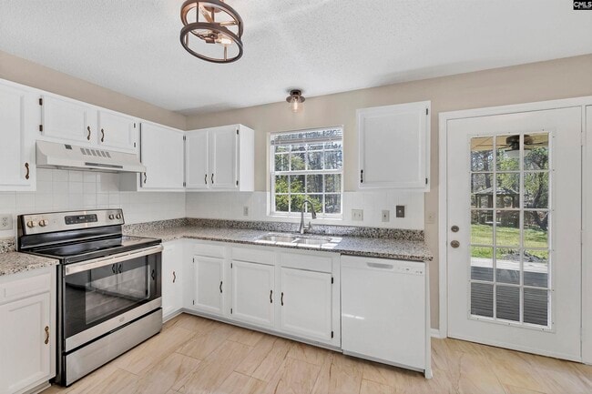 Building Photo - 605 N Donar Dr