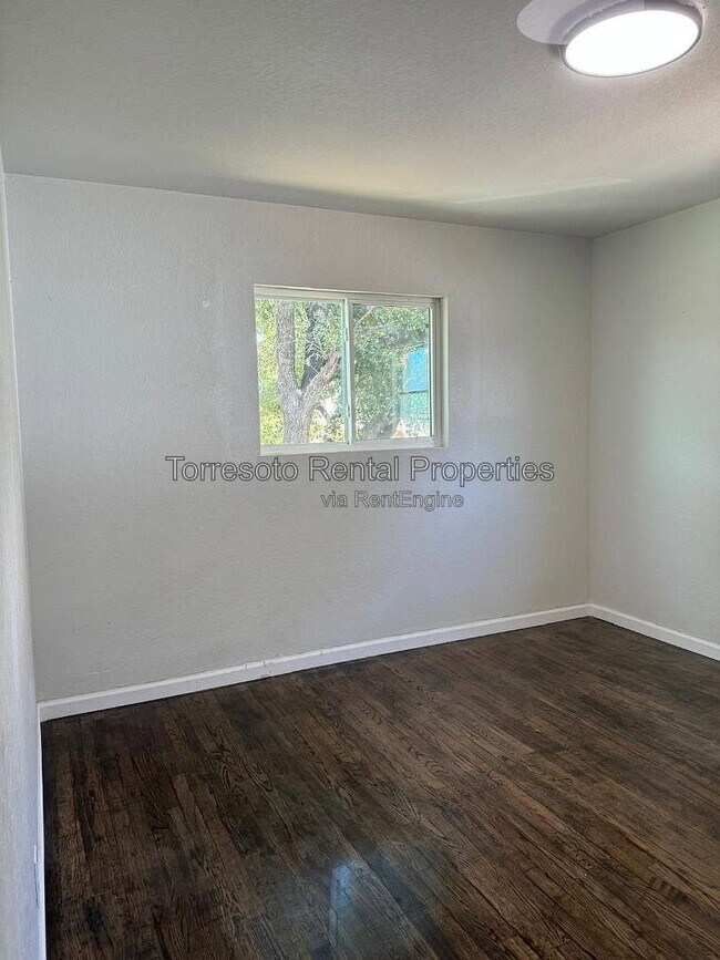 Building Photo - 152 Shadwell Dr
