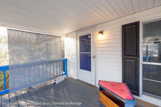 Building Photo - 40915 Deer Haven Dr