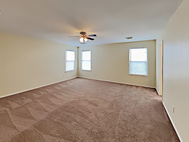 Building Photo - 18206 Valebluff Ln