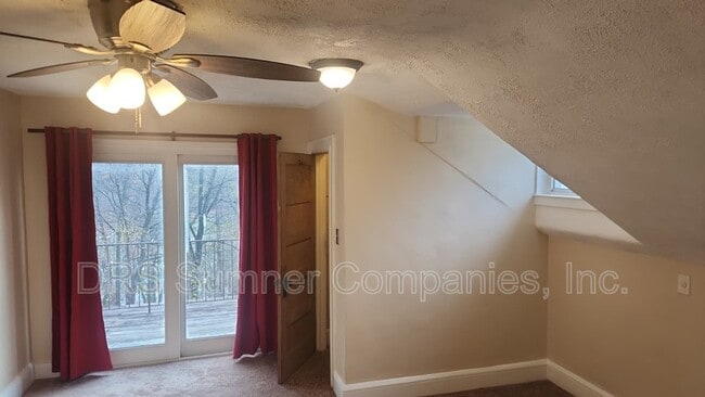 Building Photo - 5440 Frederick Ave