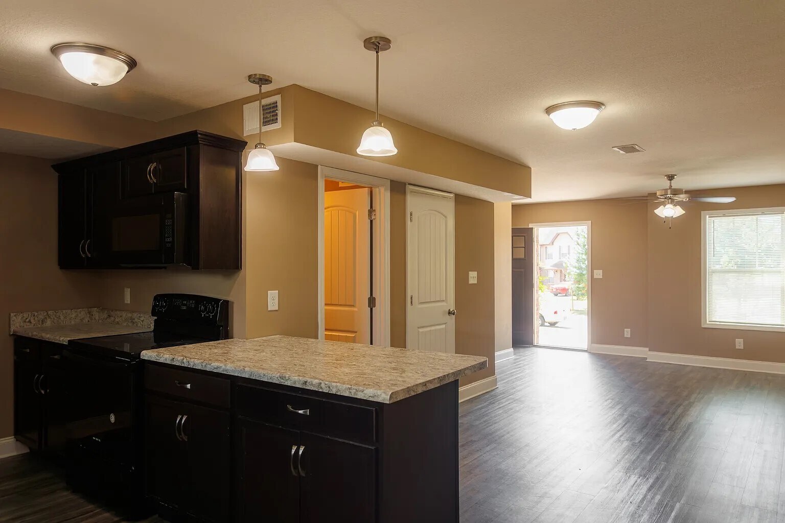 Building Photo - 1775 Spring Water Dr