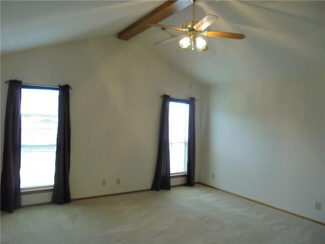 Building Photo - 1206 Windsor Pl