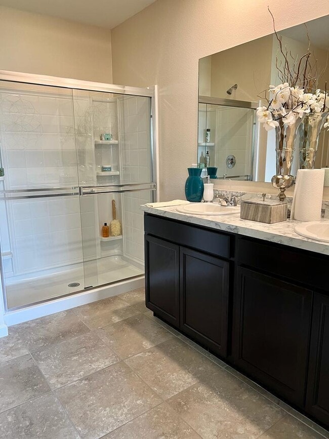 Building Photo - 1524 SW Bermel Ave