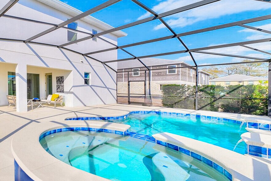 Building Photo - 2560 Shanti Dr