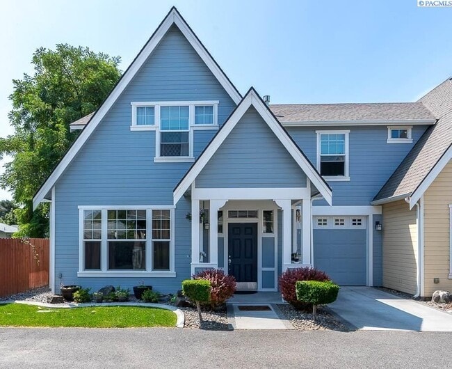 Primary Photo - Well Kept Townhouse with Yard Care Included