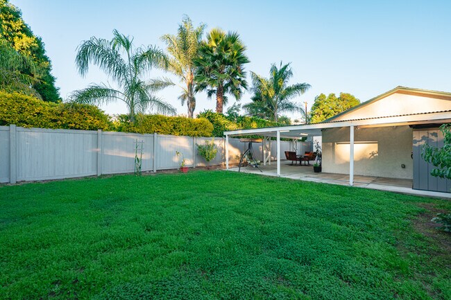 Building Photo - 1751 Belmont Ave