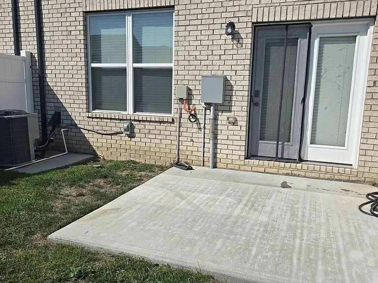 Building Photo - 3044 Duvall Dr