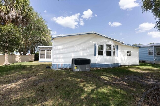 Building Photo - 1159 Paradise Dr