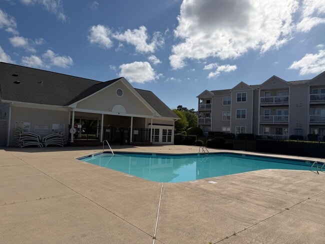 Building Photo - 2 bedroom 2 bath condo in Cape Cottages, Community Pool, Dog Park, Basketball Court,