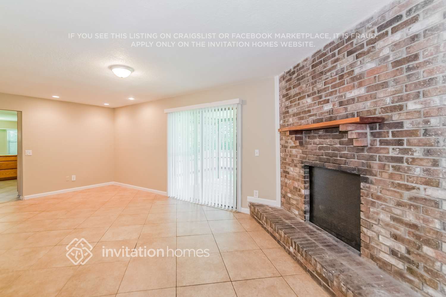 Building Photo - 8323 Country Creek Blvd