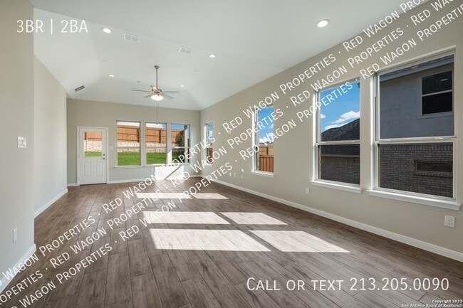 Building Photo - 4025 Arena Blanca