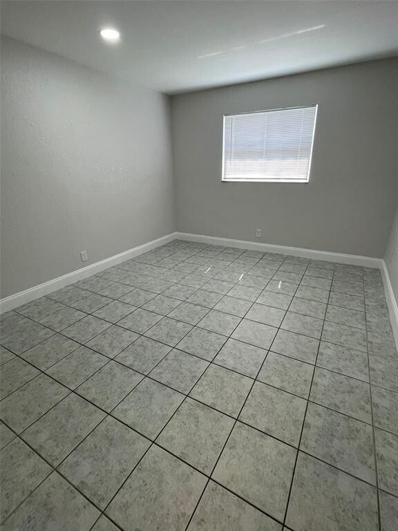 Building Photo - 511 W Kalmia Dr