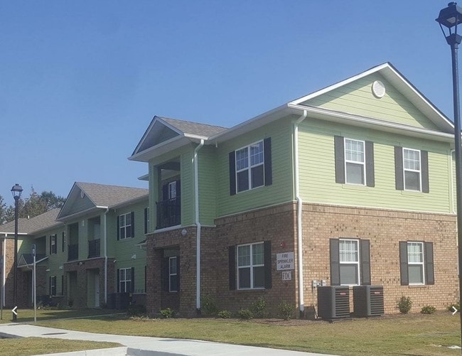 Primary Photo - Rollingwood Place Apartments