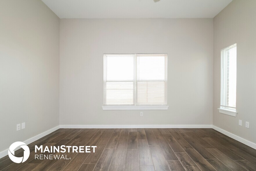 Building Photo - 11228 Paradise In Dr