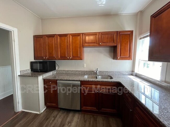 Building Photo - 3 Franklin St