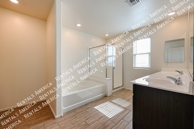 Building Photo - 7223 N 125th Dr