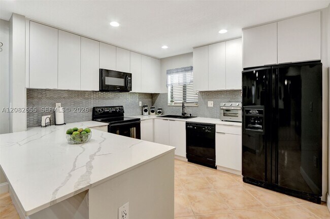 Building Photo - 13203 SW 205 Ln