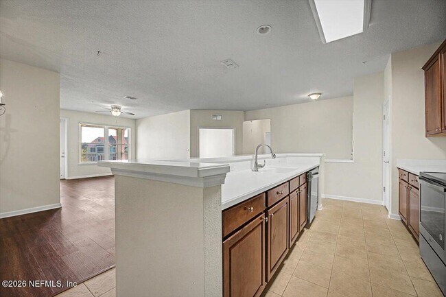 Building Photo - 13364 Beach Blvd