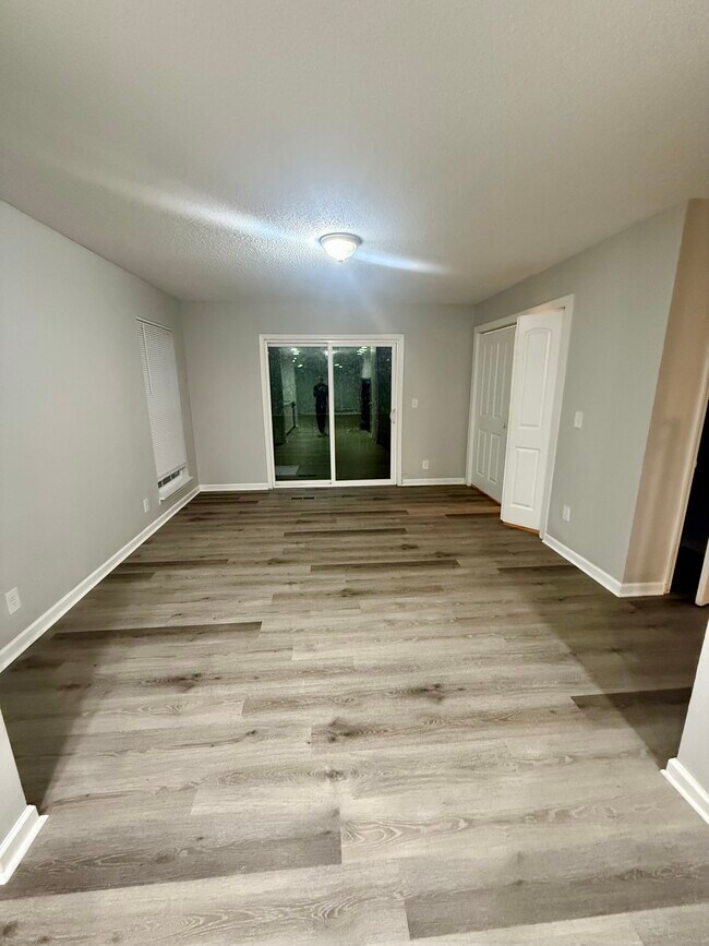 Building Photo - 3158 16th Ave