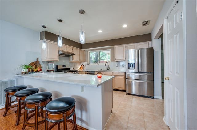 Building Photo - 5670 High Creek Dr