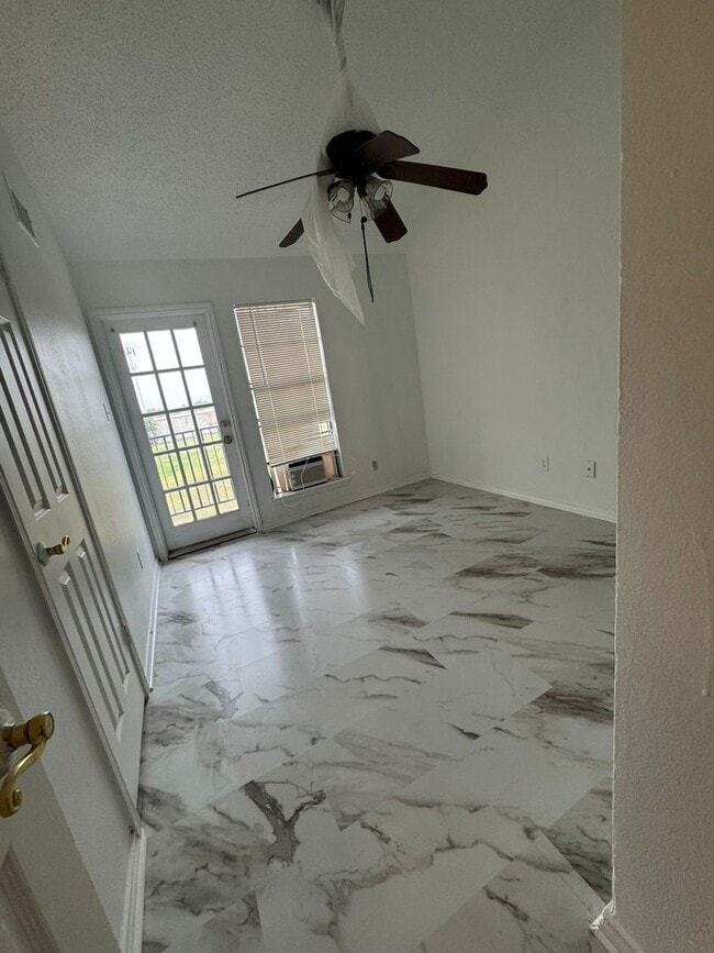 Building Photo - 6108 Abrams Rd