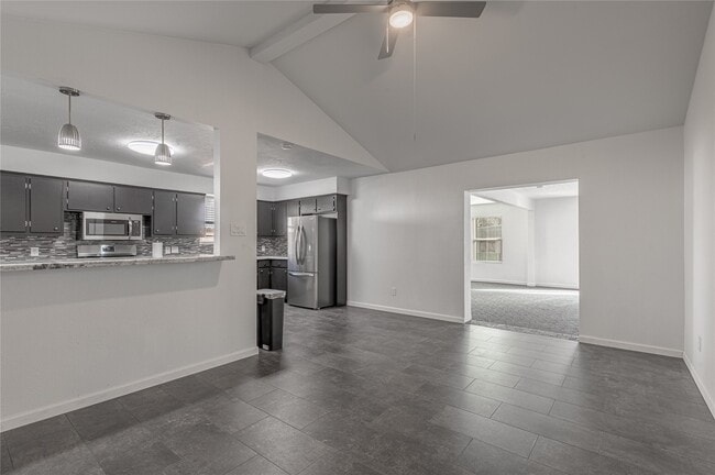 Building Photo - 1805 Ave Q