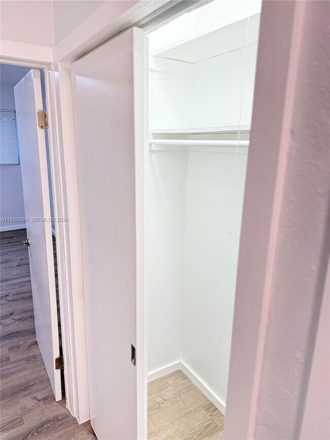 Building Photo - 145 S Shore Dr