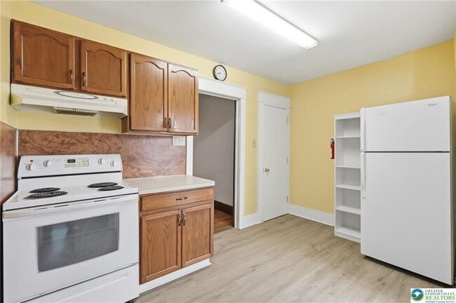 Building Photo - 819 Chestnut St