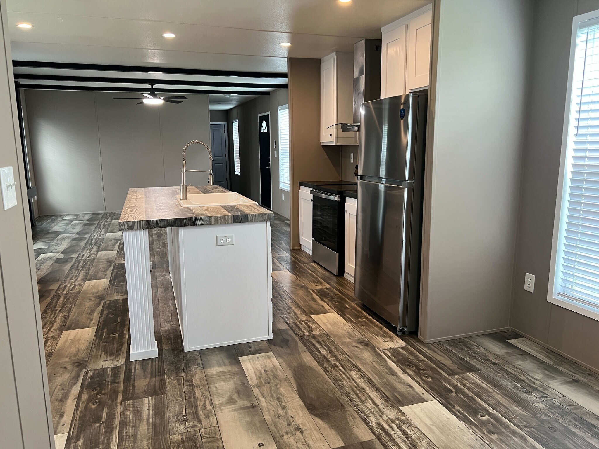 Building Photo - 150 Tonkawa Trl