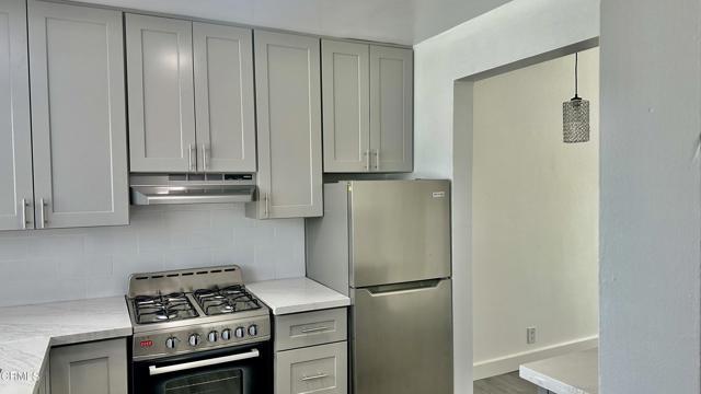 Building Photo - 2143 N Windsor Ave