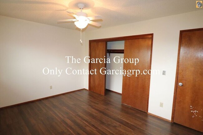 Building Photo - 15205 SW 119th Ave