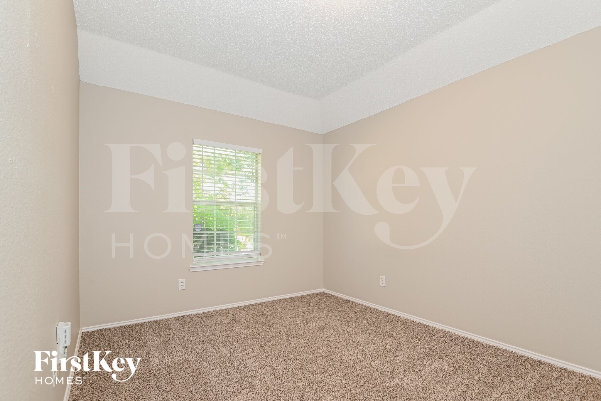 Building Photo - 925 Parkwood Trail