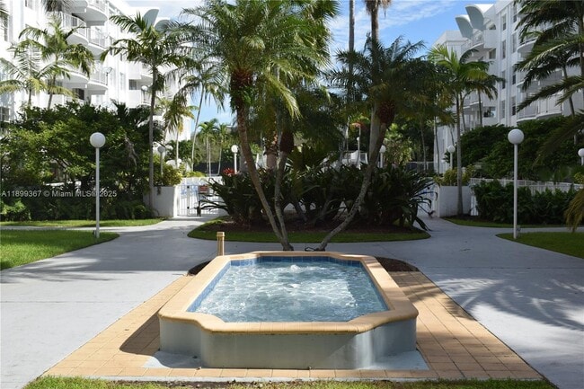 Building Photo - 484 NW 165th St