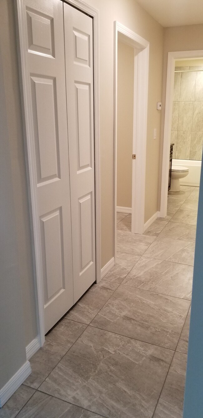 Building Photo - 1721 SW 33rd Terrace