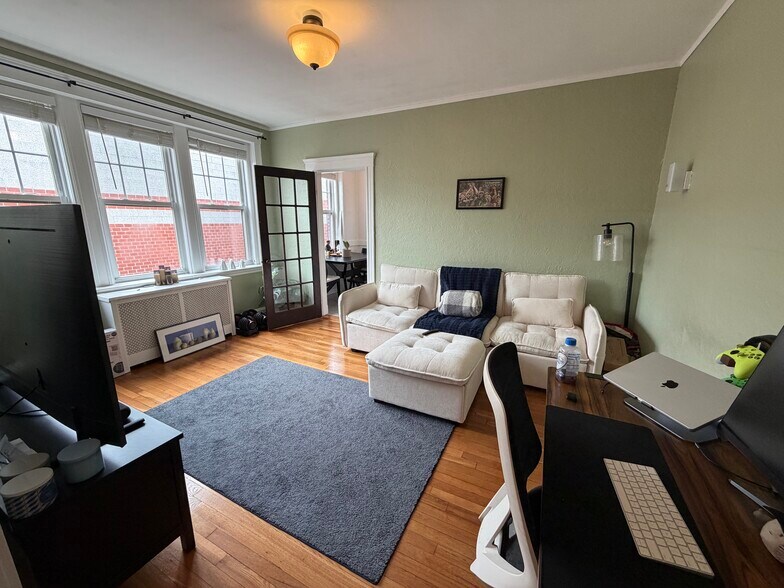 Building Photo - 39 South St