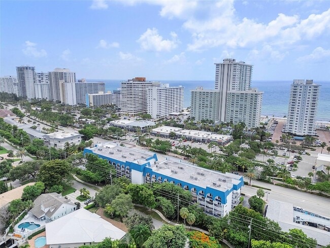 Building Photo - 3909 N Ocean Blvd