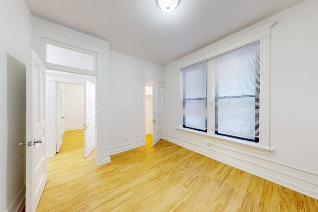 Floorplan - 5401-5403 S. Woodlawn Avenue