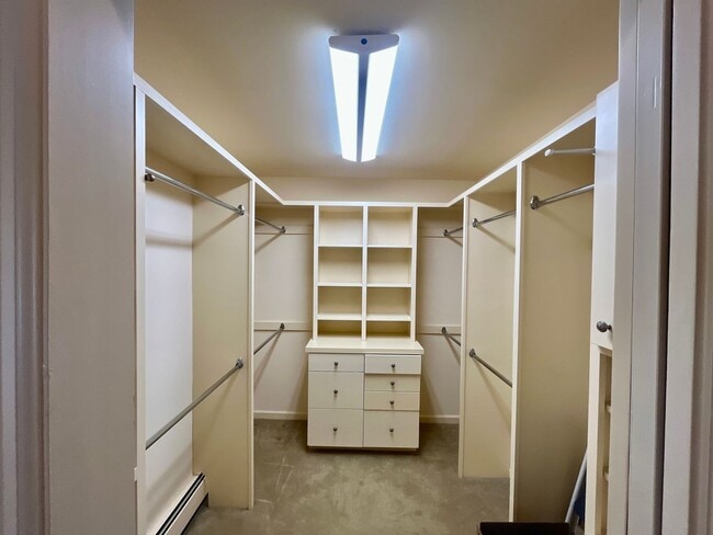 Building Photo - Gorgeous 4 bed 5 bath Luxury rental in Cherry Hills Village!