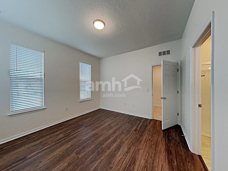 Building Photo - 3646 Moca Dr