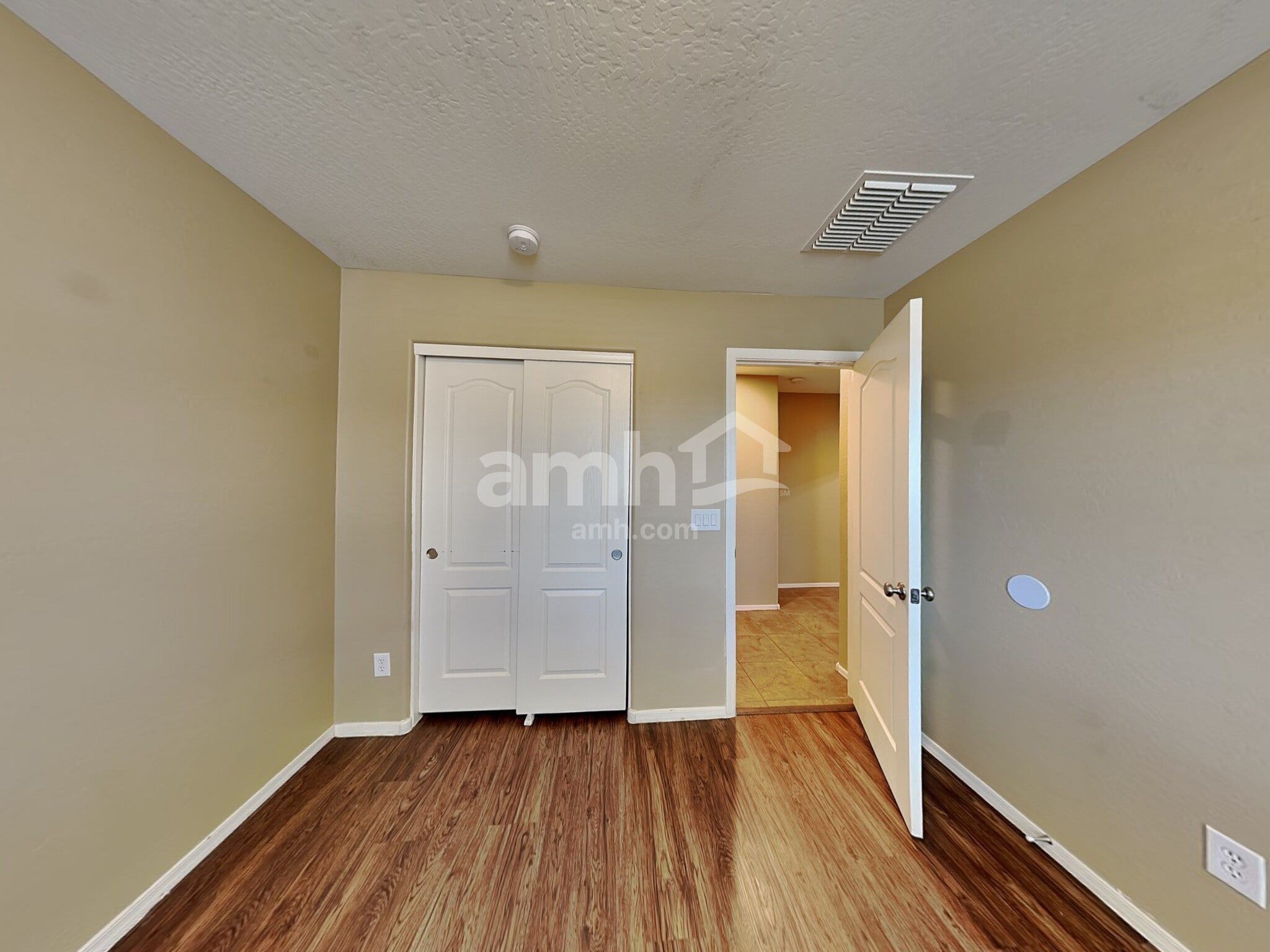Building Photo - 2324 S 238th Ln