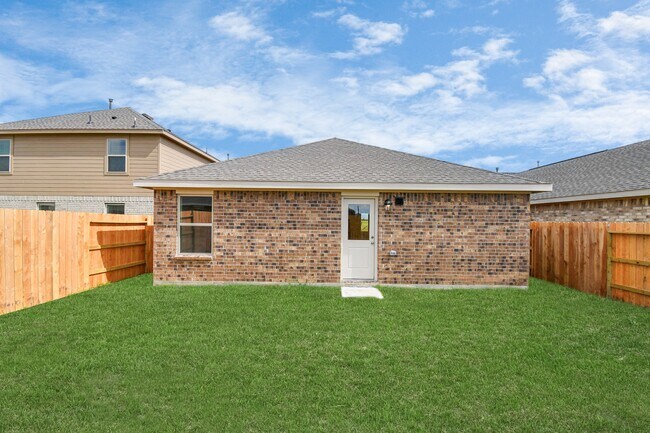 Building Photo - 1615 Windrose Bnd
