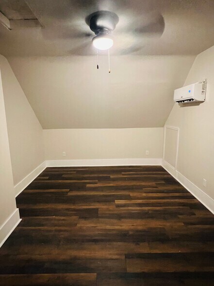 Building Photo - 8605 IN-64