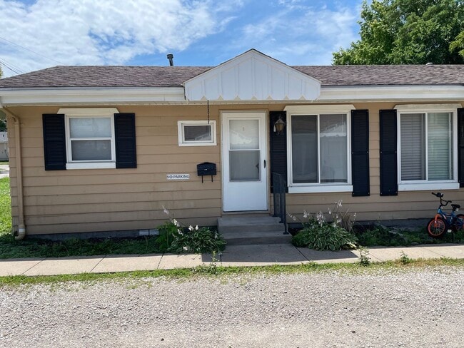 Primary Photo - 4314-4314.5-43145 Pearl St