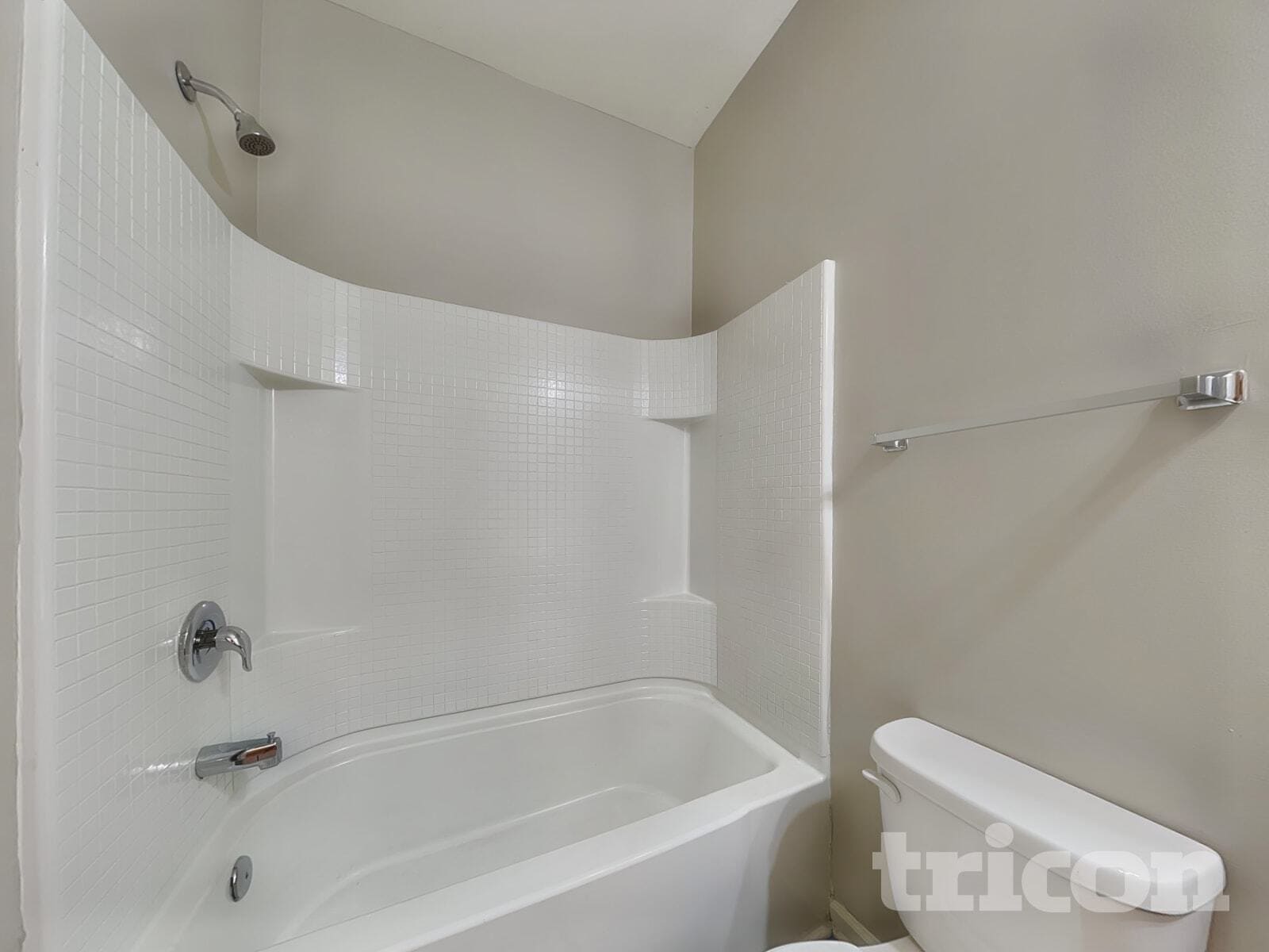 Building Photo - 2137 Hudson Dr