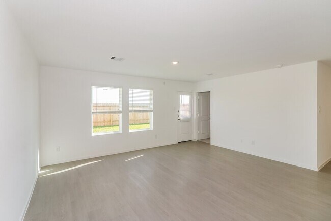 Building Photo - 460 San Miguel Crk Dr