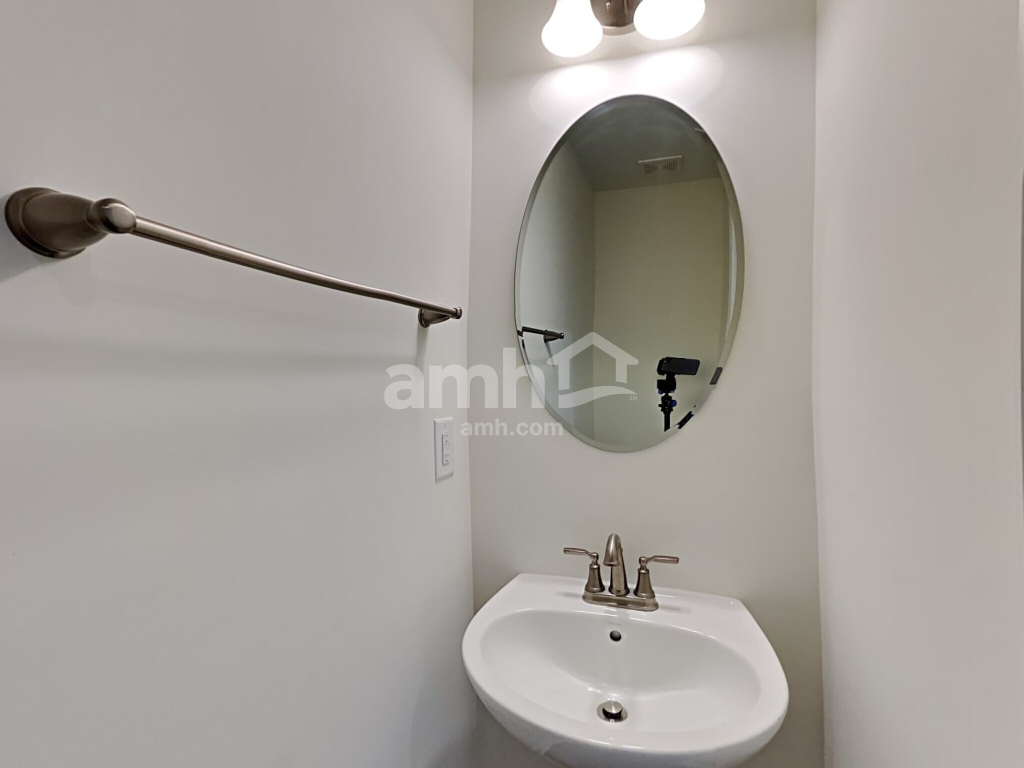 Building Photo - 624 Hamilton Pk Dr